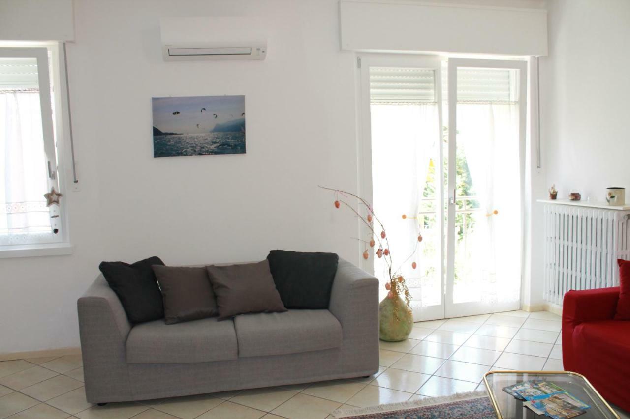 Casa Vacanze Claudette Arco Εξωτερικό φωτογραφία
